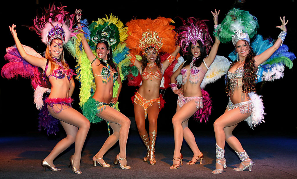 samba show dancers