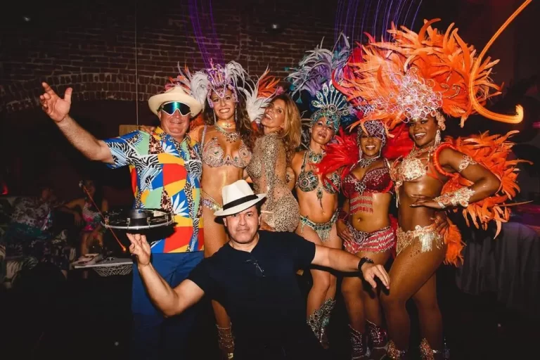 Brazilian dancers with Christine Portella Show. San Diego Brazil Carnaval